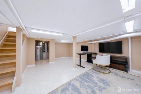 377 W Park Avenue W Oakhurst NJ 07755