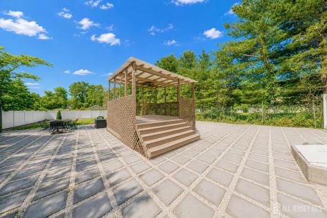 377 W Park Avenue W Oakhurst NJ 07755