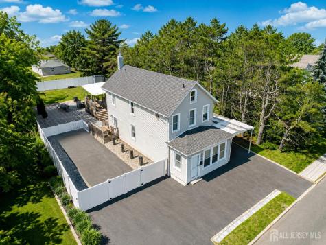 377 W Park Avenue W Oakhurst NJ 07755