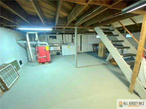 42 Burton Avenue South River NJ 08882