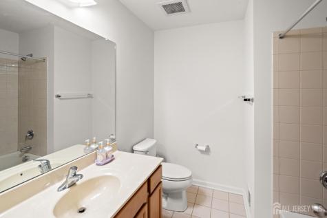 2435 Canterbury Lane North Brunswick NJ 08902