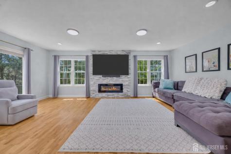 44 Rozalyn Lane Old Bridge NJ 08879