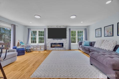 44 Rozalyn Lane Old Bridge NJ 08879