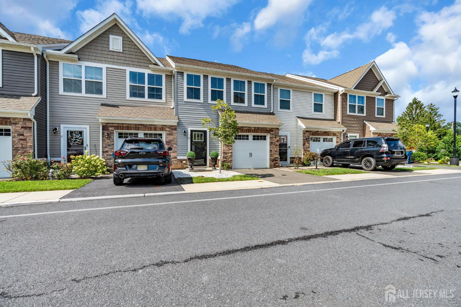 8 Athens Way Aberdeen NJ 07721
