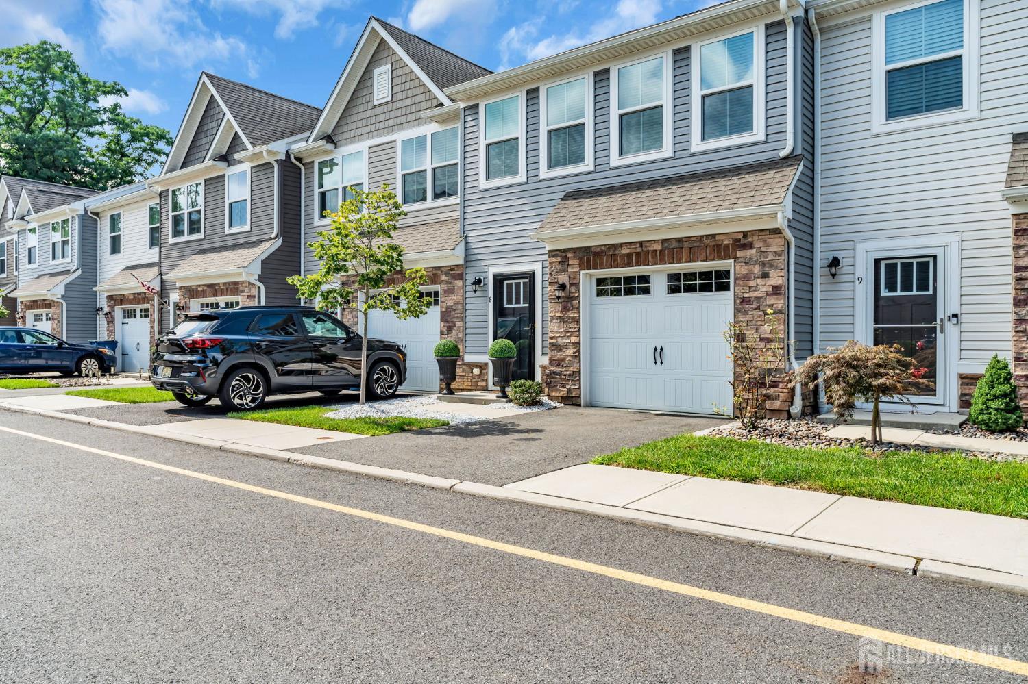 8 Athens Way Aberdeen NJ 07721