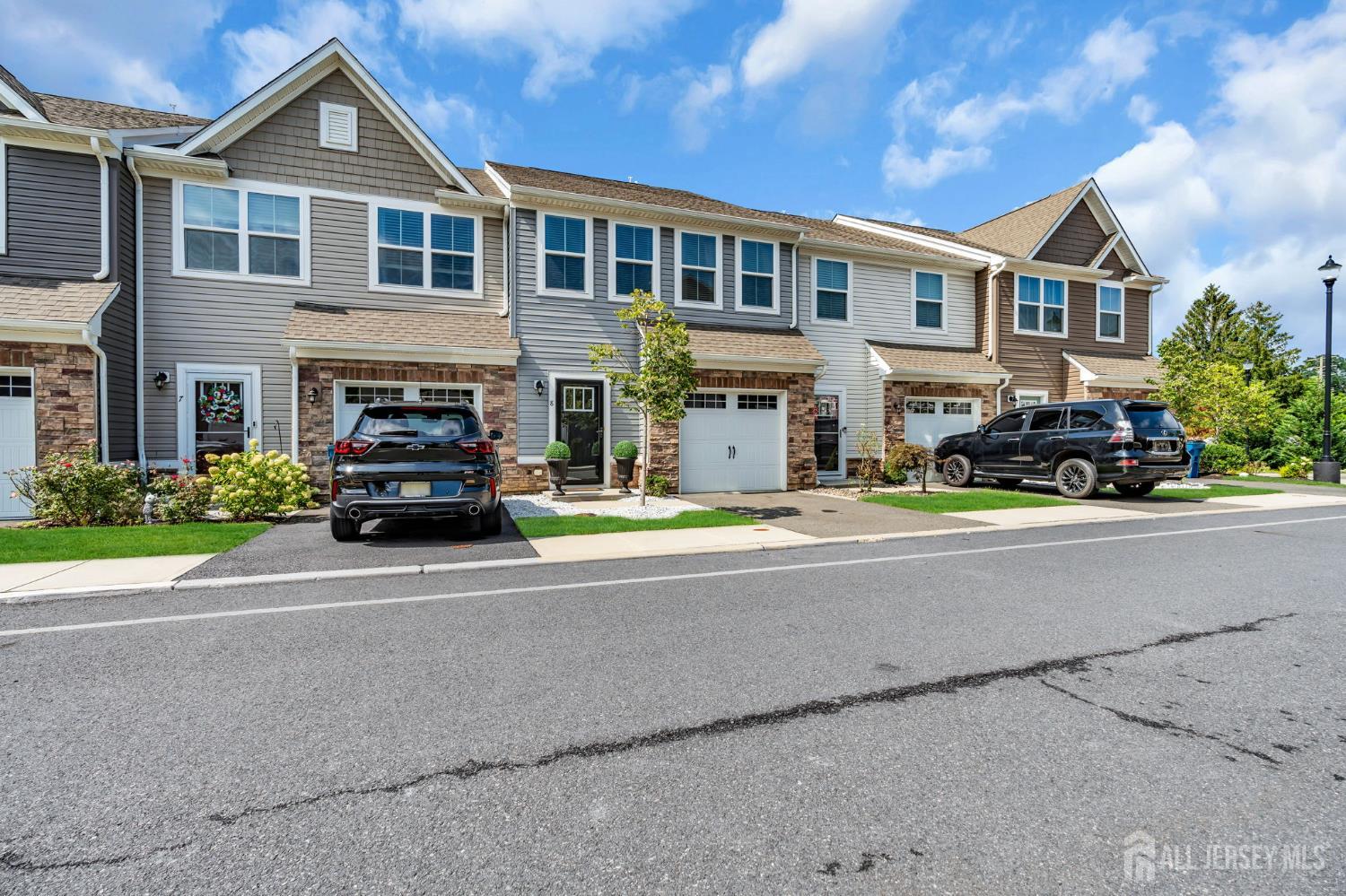 8 Athens Way Aberdeen NJ 07721