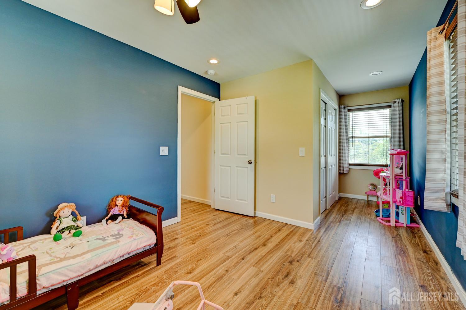 196 416 Giles Avenue Middlesex NJ 08846