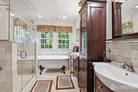 4 Honey Court Metuchen NJ 08840