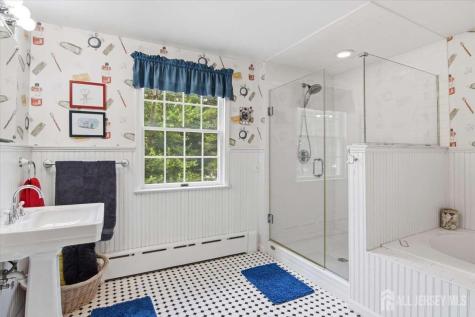 4 Honey Court Metuchen NJ 08840