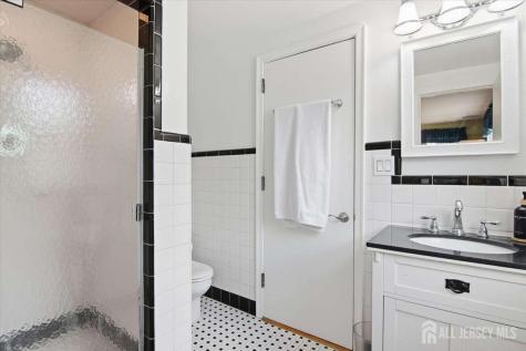 4 Honey Court Metuchen NJ 08840