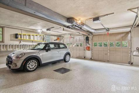 4 Honey Court Metuchen NJ 08840