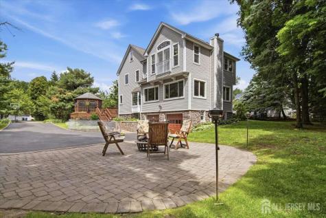 4 Honey Court Metuchen NJ 08840