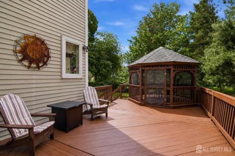 4 Honey Court Metuchen NJ 08840