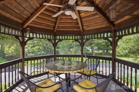 4 Honey Court Metuchen NJ 08840