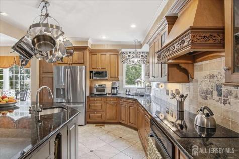 4 Honey Court Metuchen NJ 08840