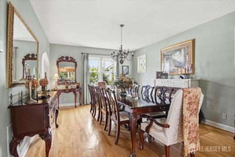 4 Honey Court Metuchen NJ 08840