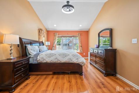 208 Windsong Circle East Brunswick NJ 08816