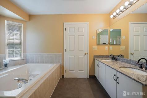 208 Windsong Circle East Brunswick NJ 08816