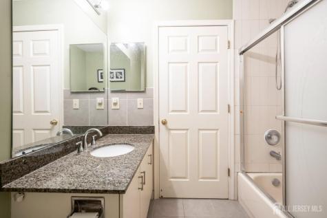 208 Windsong Circle East Brunswick NJ 08816