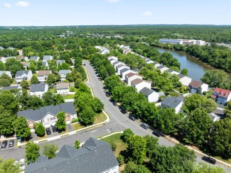 208 Windsong Circle East Brunswick NJ 08816