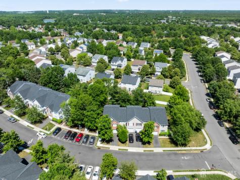 208 Windsong Circle East Brunswick NJ 08816