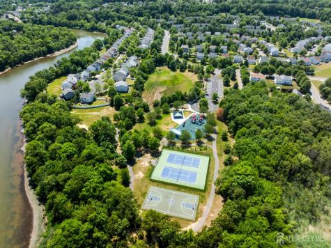 208 Windsong Circle East Brunswick NJ 08816