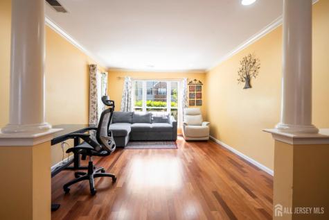 208 Windsong Circle East Brunswick NJ 08816