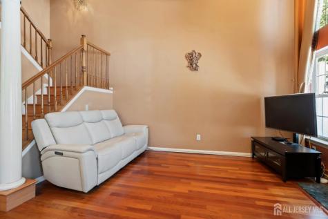 208 Windsong Circle East Brunswick NJ 08816