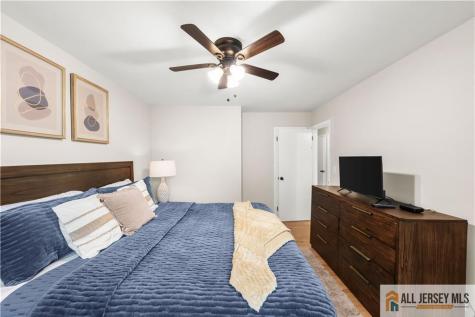 35 Egan Avenue Fords NJ 08863