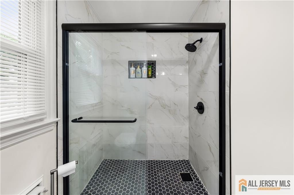 35 Egan Avenue Fords NJ 08863