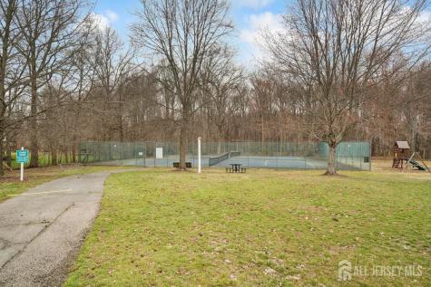 118 Coppertree Court Edison NJ 08820