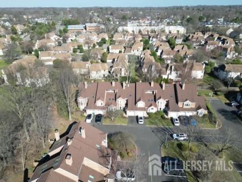 118 Coppertree Court Edison NJ 08820