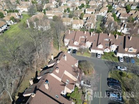 118 Coppertree Court Edison NJ 08820