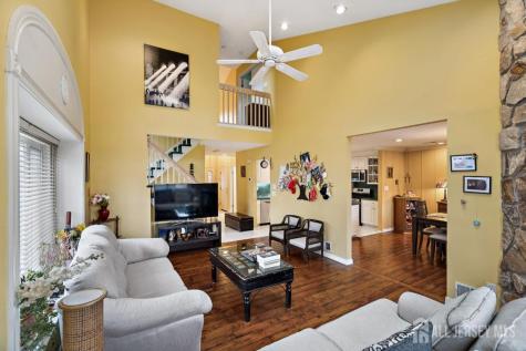 118 Coppertree Court Edison NJ 08820