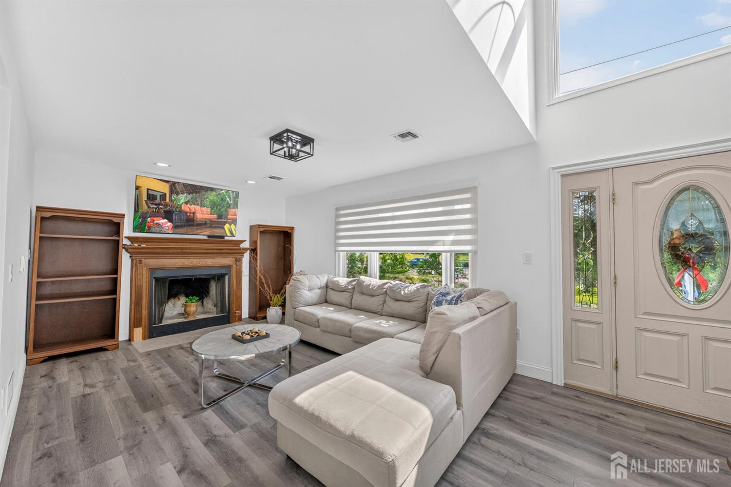 586 Englishtown Road Monroe NJ 08831