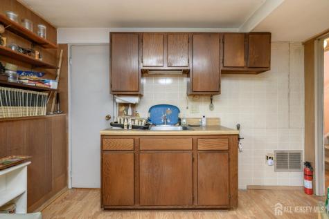 7 Sheinfine Avenue South River NJ 08882