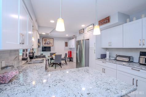 16 Neptune Court Franklin Twsp NJ 08873