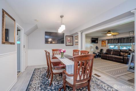 16 Neptune Court Franklin Twsp NJ 08873