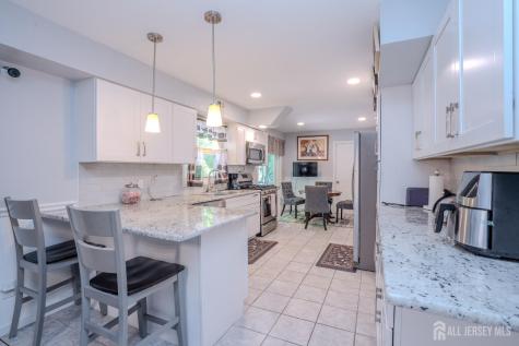 16 Neptune Court Franklin Twsp NJ 08873