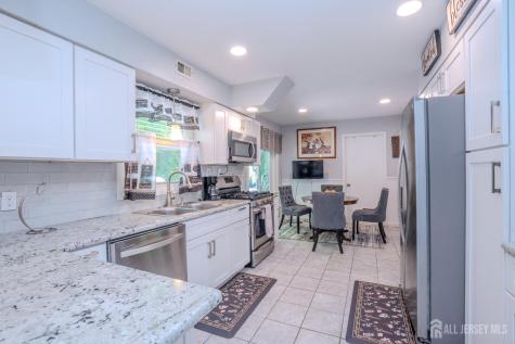 16 Neptune Court Franklin Twsp NJ 08873