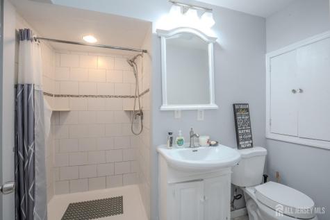 16 Neptune Court Franklin Twsp NJ 08873
