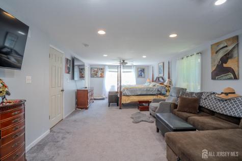 16 Neptune Court Franklin Twsp NJ 08873