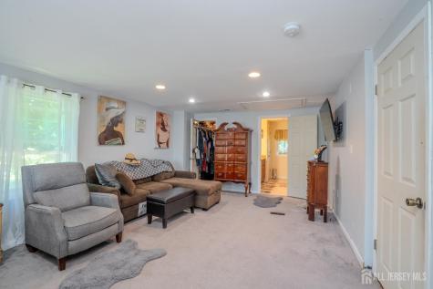16 Neptune Court Franklin Twsp NJ 08873