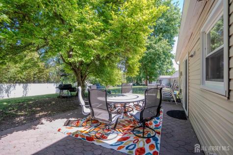 16 Neptune Court Franklin Twsp NJ 08873