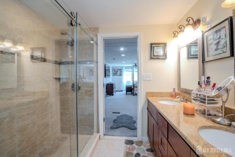 16 Neptune Court Franklin Twsp NJ 08873