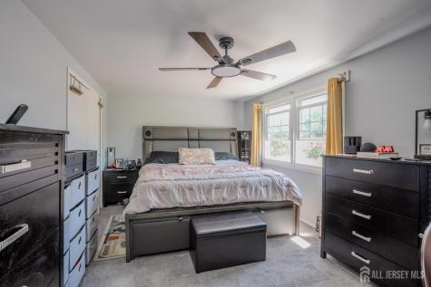 16 Neptune Court Franklin Twsp NJ 08873