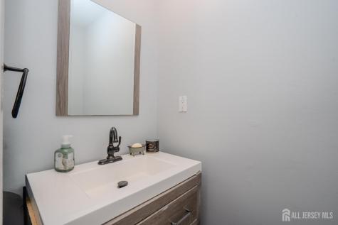 16 Neptune Court Franklin Twsp NJ 08873