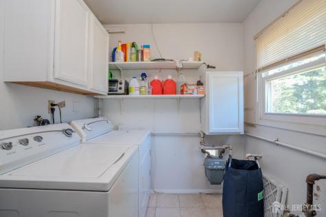 16 Neptune Court Franklin Twsp NJ 08873