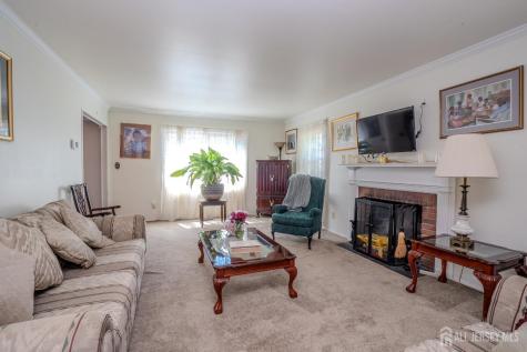 16 Neptune Court Franklin Twsp NJ 08873