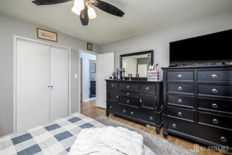 290 Grove Street Woodbridge Proper NJ 07095